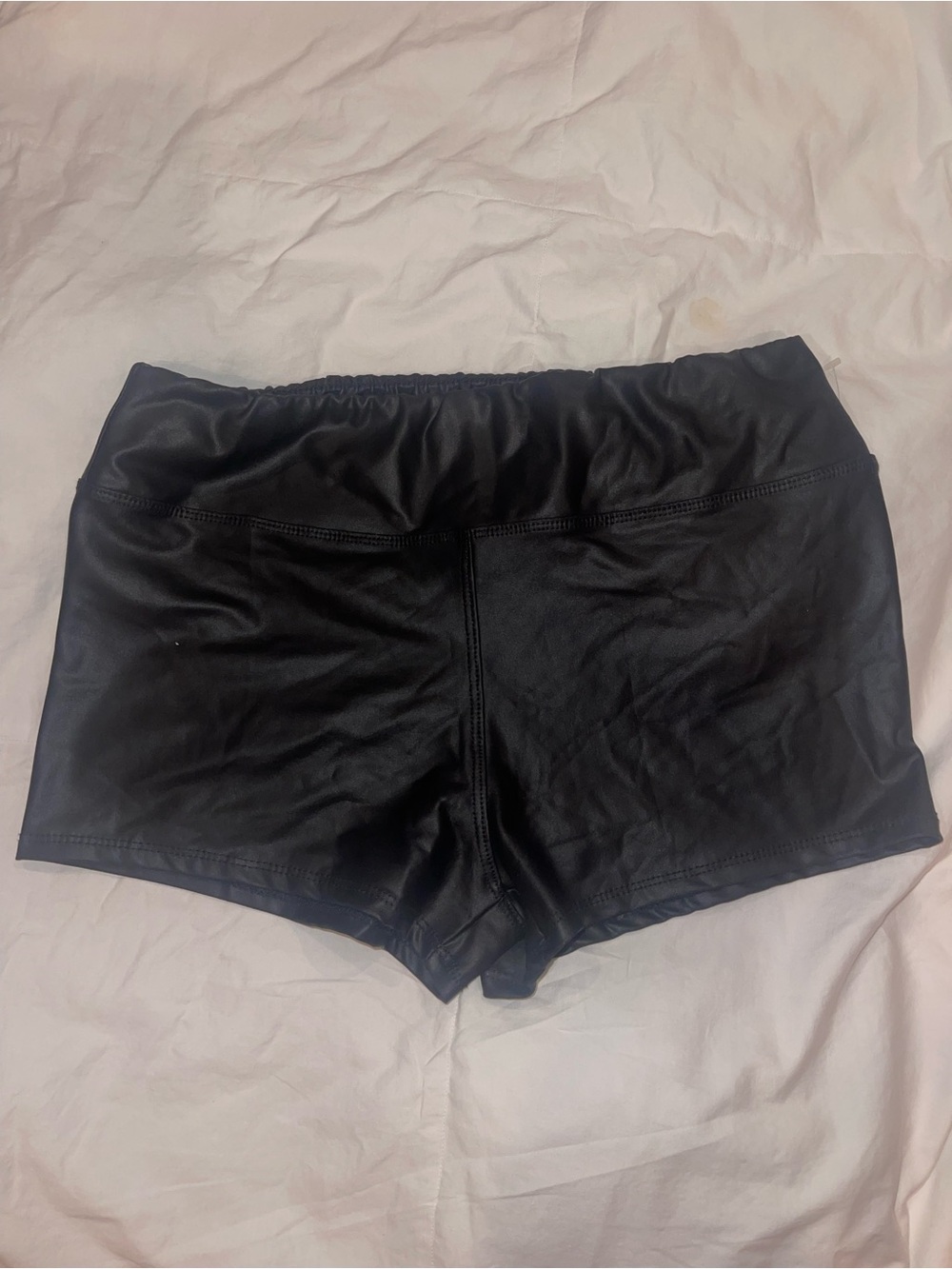 Costume high waisted shorty shorts